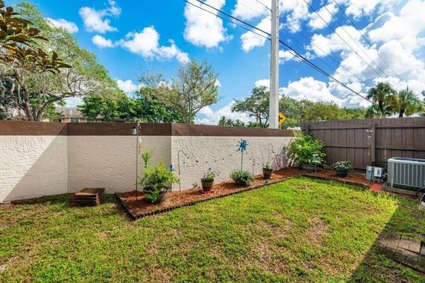 East Lakes Townhomes, 9613 NW 16th Ct, Pembroke Pines, Florida 33024, image 2