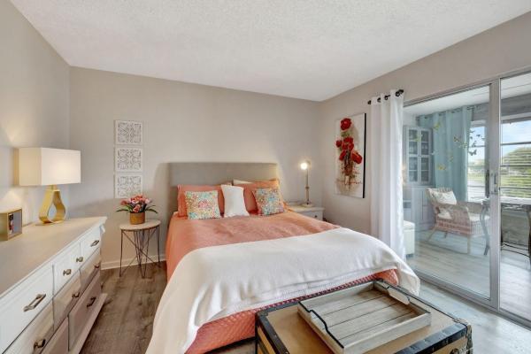 2017 Harwood C, Deerfield Beach, Florida 33442, image 1