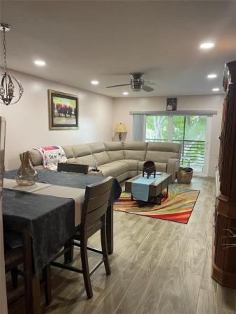 Lakes Of Carriage Hills, 6090 N Sabal Palm Blvd #311, Tamarac, Florida 33319, image 3