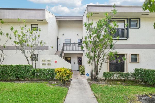 Applewood Village, 4699 N Carambola Cir #2780, Pompano Beach, Florida 33066, image 1