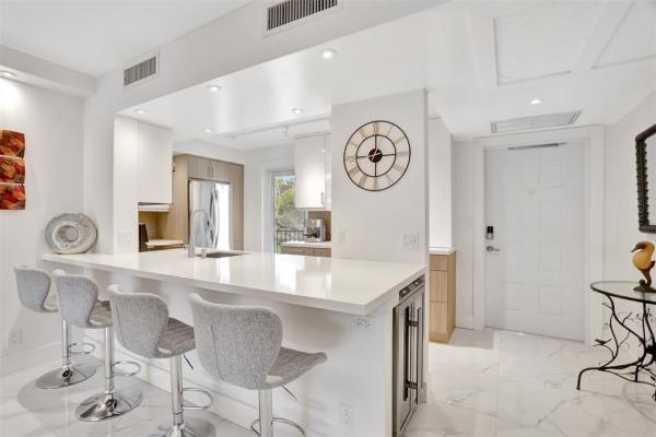 Palm-Aire Country Club 1, 3250 N Palm Aire Dr #207, Pompano Beach, Florida 33069, image 1