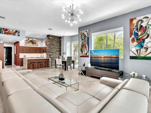 Bamboo Flats, 733 NE 4th Ave #733, Fort Lauderdale, Florida 33304, image 1