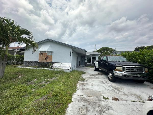 College Park, 537 NW 2nd Ter, Deerfield Beach, Florida 33441, image 1