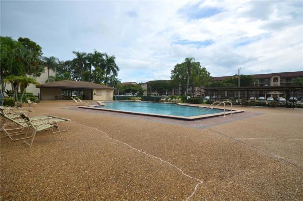 Cambridge At Century Village, 1000 SW 128th Ter #309V, Pembroke Pines, Florida 33027, image 1