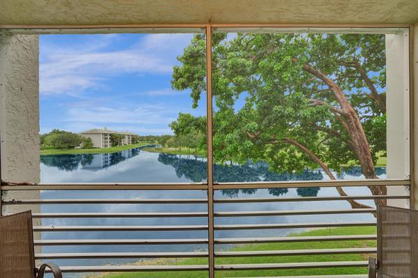 Lagoon Place, 9235 Lagoon Pl #301, Davie, Florida 33324, image 1