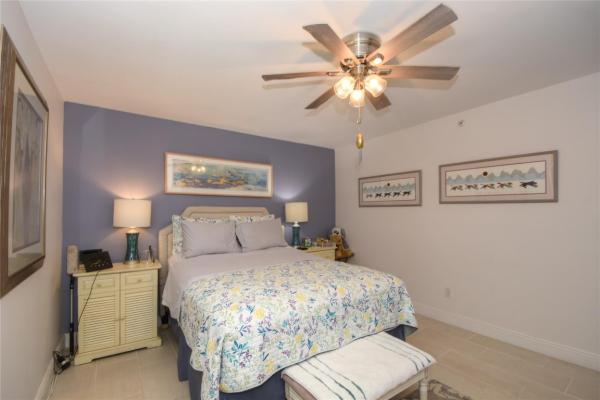 Lakeside At Delray, 2025 Lavers Cir #D405, Delray Beach, Florida 33444, image 2
