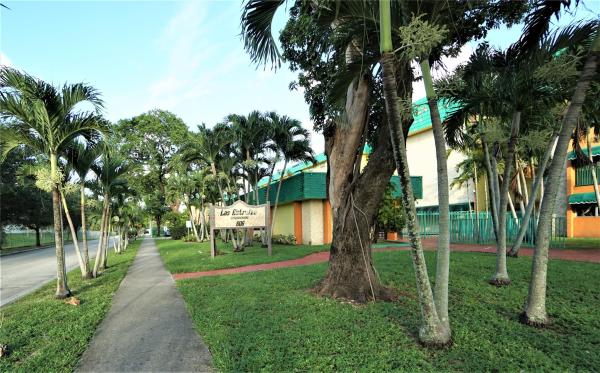 Las Estrellas, 606 W 81st St #328, Hialeah, Florida 33014, image 1