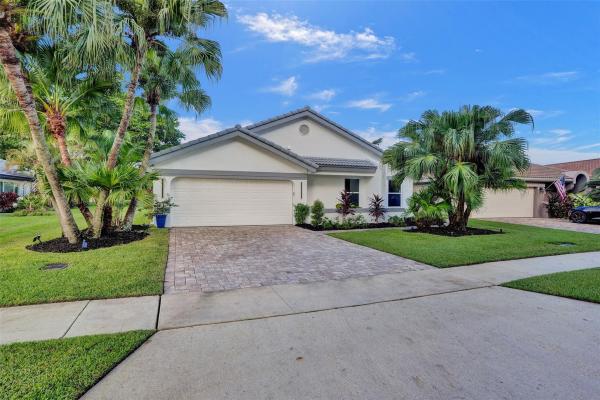 Boca Woods Country Club, 11180 Clover Leaf Cir, Boca Raton, Florida 33428, image 1
