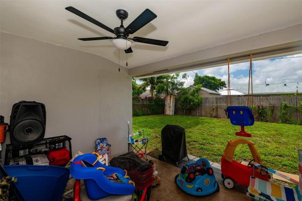 Fairlawn, 1449 SE 4th Ave, Deerfield Beach, Florida 33441, image 2