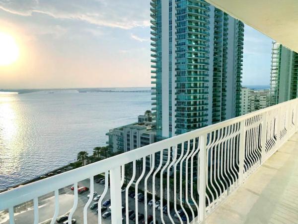 The Club At Brickell Bay, 1200 Brickell Bay Dr #1901, Miami, Florida 33131, image 1