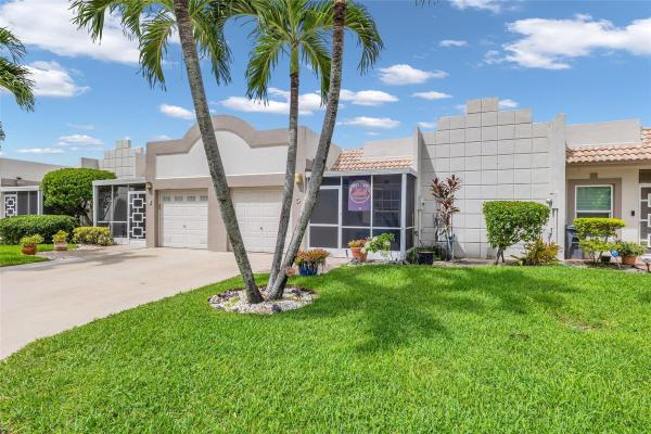 Town Villas At Moon Lake, 19000 Stewart Cir #5, Boca Raton, Florida 33496, image 1