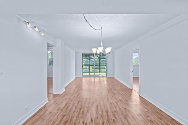 Royal Oaks, 447 NE 195th St #316, Ives Estates, Florida 33179, image 1