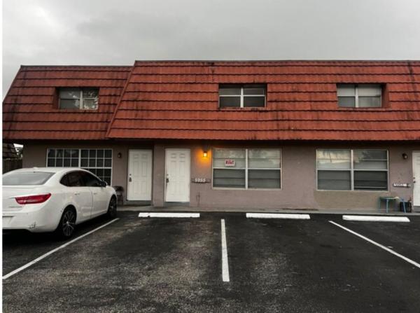 Lauderhill Manor, 5951 NW 20th St, Lauderhill, Florida 33313, image 1