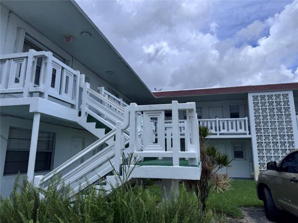 Park South, 1500 NW 43rd Ter #202, Lauderhill, Florida 33313, image 1