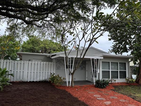 Collier Estates, 651 NE 57th St, Fort Lauderdale, Florida 33334, image 1