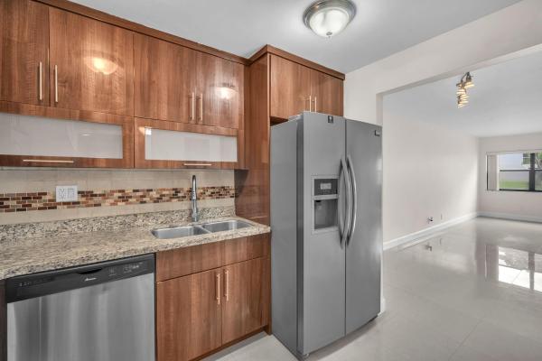 Racquet Club Village, 303 Racquet Club Rd #112, Weston, Florida 33326, image 1