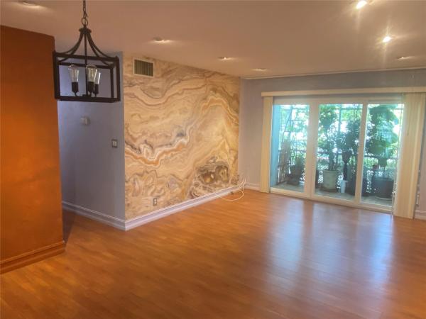 Avon At River Shores, 3040 NE 16th Ave #209, Oakland Park, Florida 33334, image 1