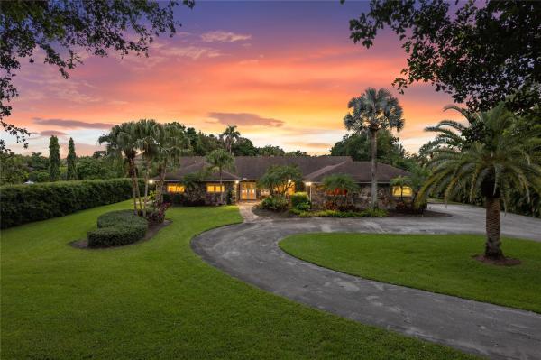 Sunshine Ranches, 13900 Mustang Trl, Southwest Ranches, Florida 33330, image 1