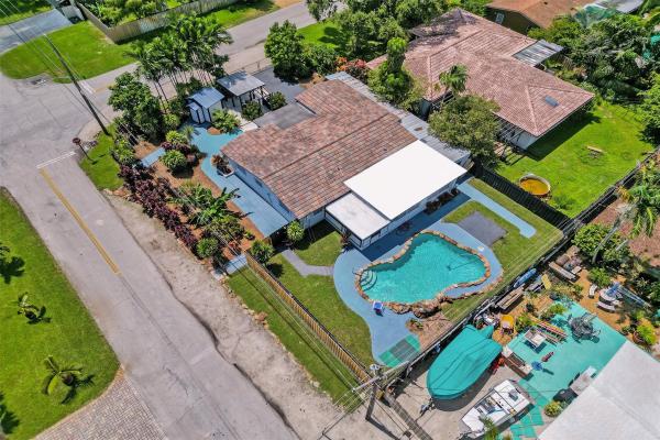 Wilton Estates, 601 NW 28th Ct, Wilton Manors, Florida 33311, image 2