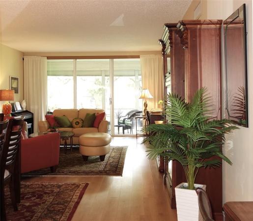 Oaks Lane At Palm-Aire, 545 Oaks Ln #107, Pompano Beach, Florida 33069, image 1