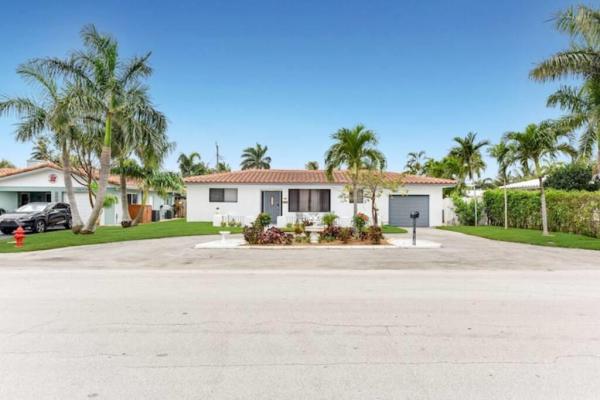 Pompano Beach Estates, 2600 SE 1st Ct, Pompano Beach, Florida 33062, image 1