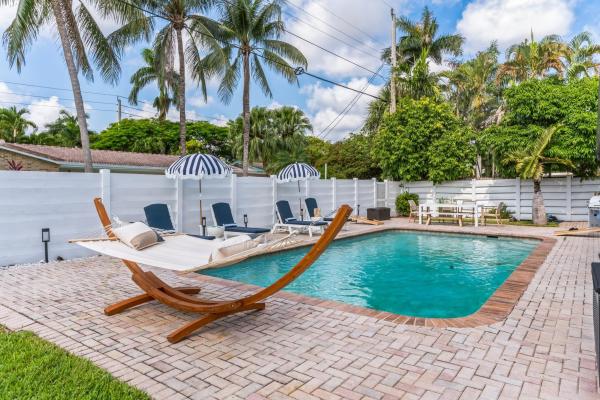 Country Club Homes, 1300 Arthur St, Hollywood, Florida 33019, image 3