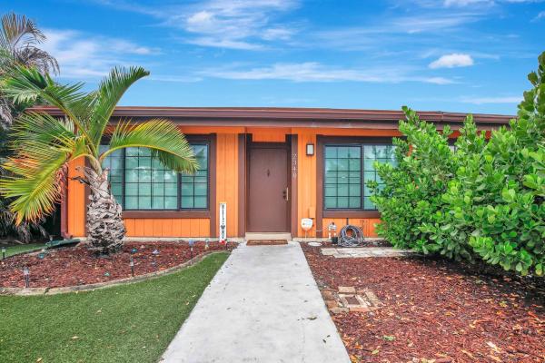 Cedarwoods At Pembroke Lakes, 2340 Dogwood Ct, Pembroke Pines, Florida 33026, image 1