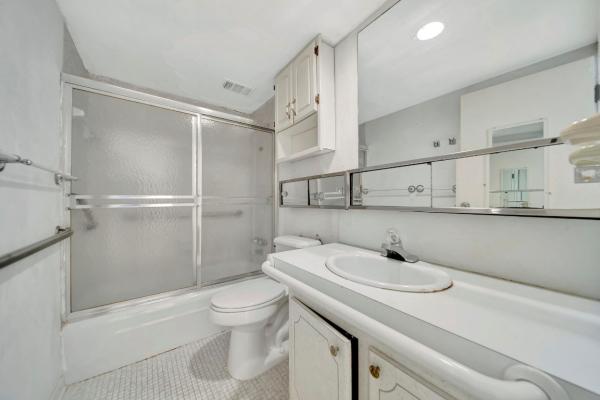 Galt Towers, 4250 Galt Ocean Dr #11G, Fort Lauderdale, Florida 33308, image 2