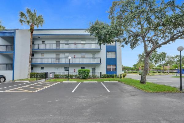 Holiday Springs, 3140 Holiday Springs Blvd #301, Margate, Florida 33063, image 1