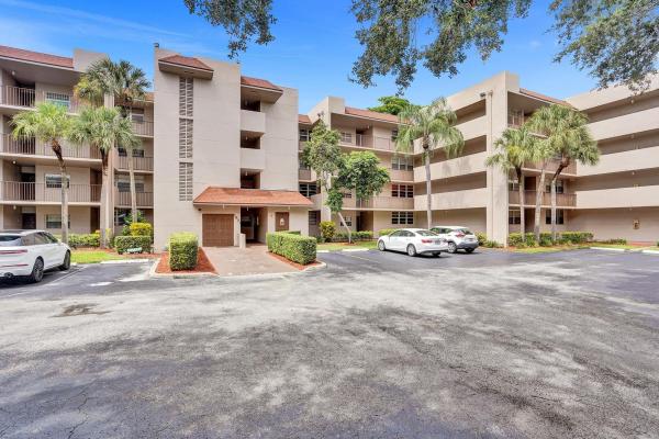 Sabal Palm Of Pine Island Ridge, 1931 Sabal Palm Dr #107, Davie, Florida 33324, image 1