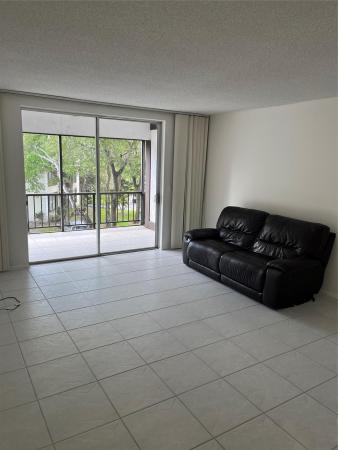 International Village At Inverrary, 3690 Inverrary Dr #3K, Lauderhill, Florida 33319, image 1