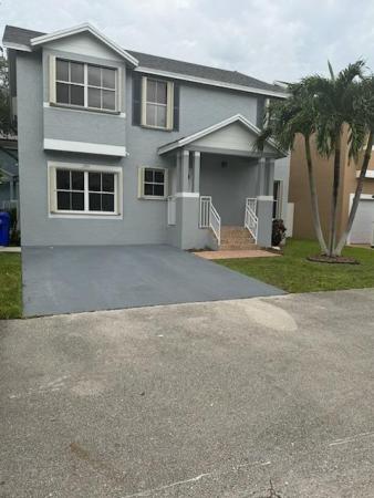 Charleston In The Pines, 490 NW 102nd Ter, Pembroke Pines, Florida 33026, image 1