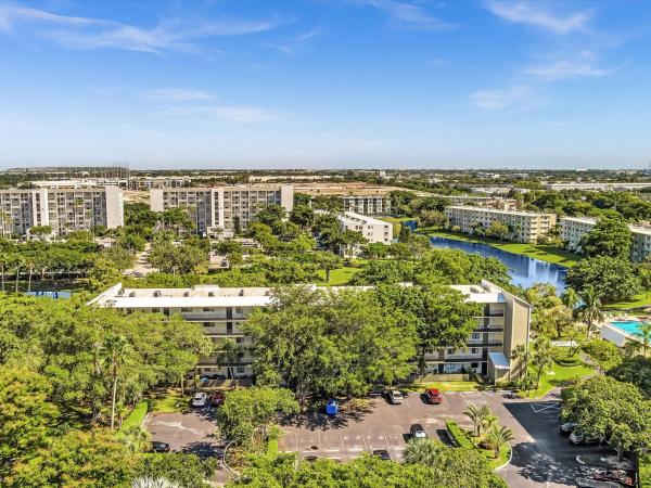 Le Club At Cypress Bend, 2209 S Cypress Bend Dr #506, Pompano Beach, Florida 33069, image 1