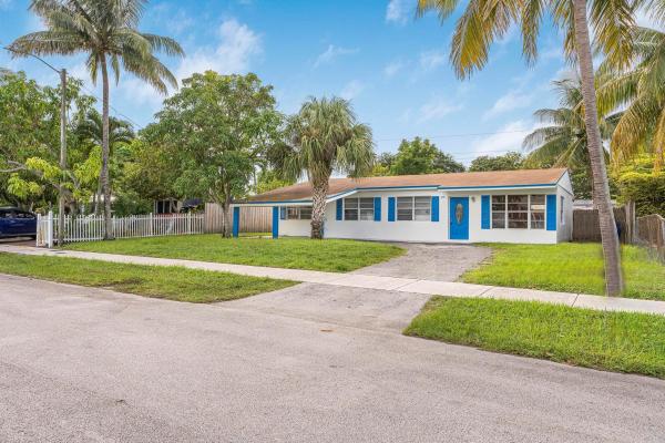 Broadview Country Club Estates, 1831 SW 64th Ave, North Lauderdale, Florida 33068, image 1