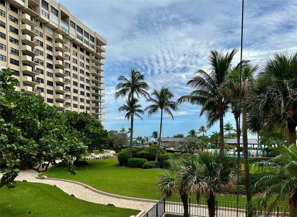 Sea Ranch Club C, 4900 N Ocean Blvd #316, Lauderdale By The Sea, Florida 33308, image 1