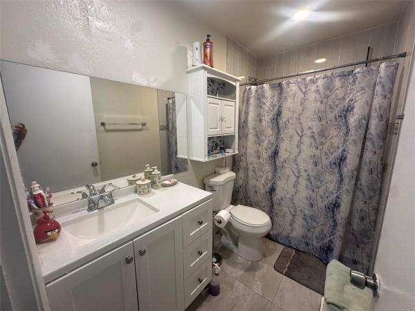 Habitat 2, 5922 NW 21st St #48-E, Lauderhill, Florida 33313, image 1