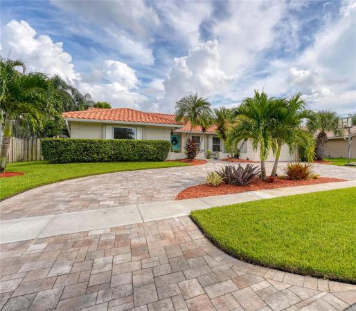 Jacaranda Lakes, 9761 NW 16th St, Plantation, Florida 33322, image 1