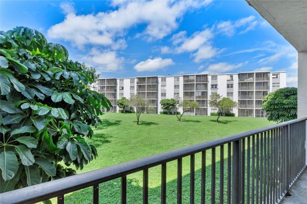 Lakeshore At University Park, 8740 N Sherman Cir #204, Miramar, Florida 33025, image 1