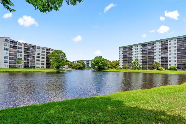 The Island At Cypress Bend, 2221 Cypress Island Dr #204, Pompano Beach, Florida 33069, image 1