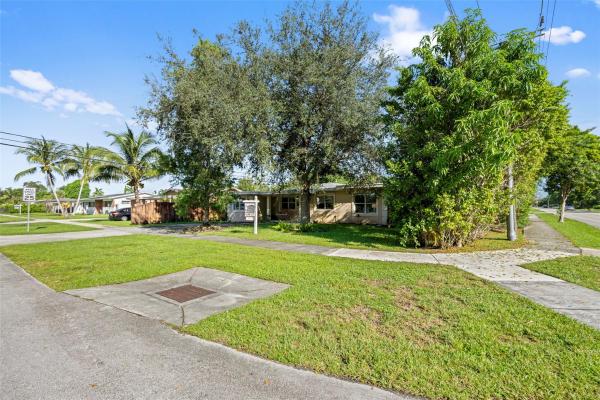 Riverland Village, 3101 SW 20th St, Fort Lauderdale, Florida 33312, image 1
