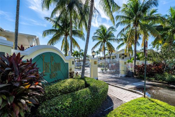The Grove At Wilton Manors , 2660 NE 8th Ave #204, Wilton Manors, Florida 33334, image 1