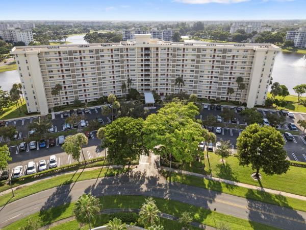 Palm-Aire Country Club 52, 3095 N Course Dr #1003, Pompano Beach, Florida 33069, image 1