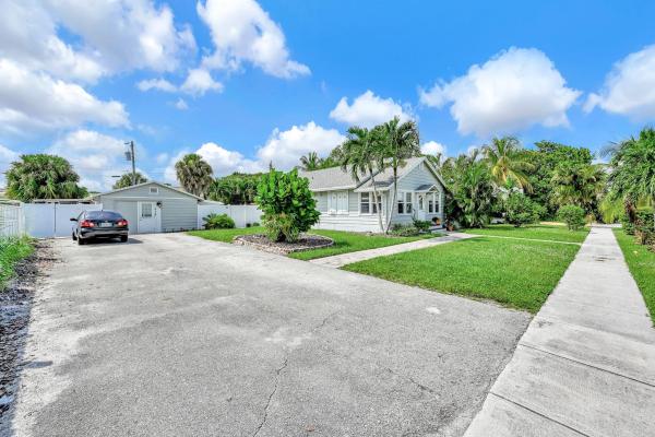 Colonial Estates, 524 Palmetto St, West Palm Beach, Florida 33405, image 2