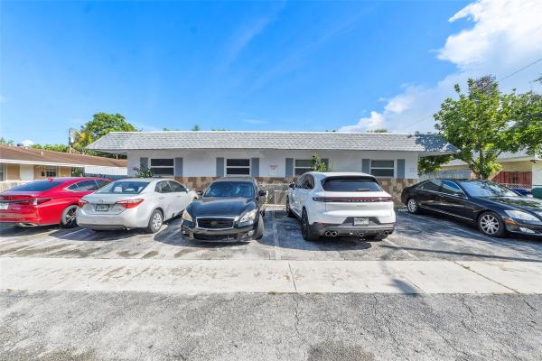 Sunshine Villas, 5301-5307 NW 18th Ct, Lauderhill, Florida 33313, image 1