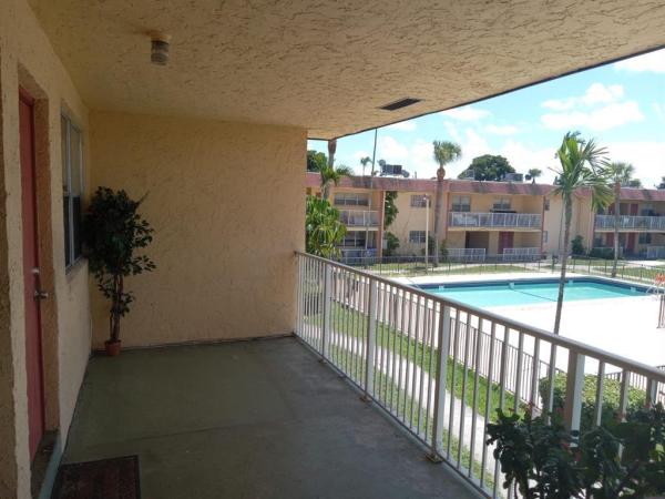 The Courtyards At Cimarron, 850 E Commercial Blvd #225C, Oakland Park, Florida 33334, image 1