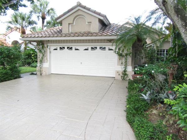 Misty Oaks At Palm-Aire, 526 Misty Oaks Dr, Pompano Beach, Florida 33069, image 1