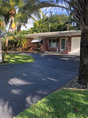 Maurers Highpoint, 200 NW 22nd St, Wilton Manors, Florida 33311, image 1