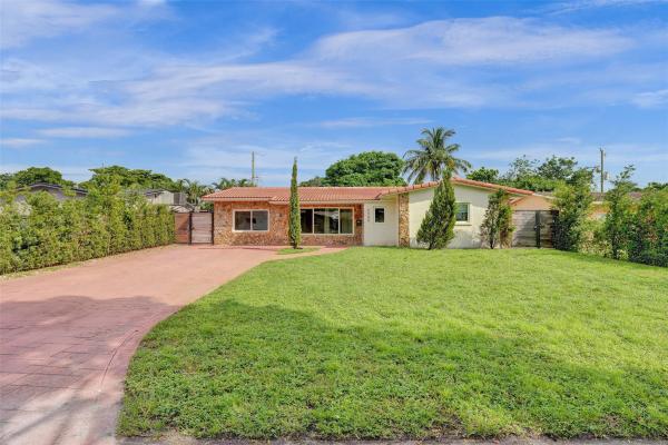 Fleetwood Manor, 6585 Grant St, Hollywood, Florida 33024, image 1