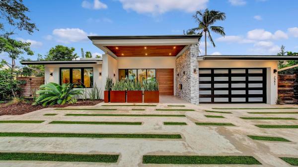 Middle River Manor, 2341 NE 19th Ave, Wilton Manors, Florida 33305, image 1
