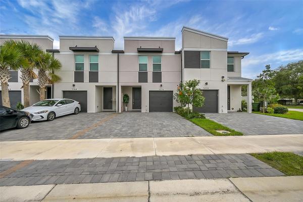 Fontana, 3570 San Bernardino Way, Palm Springs, Florida 33461, image 1